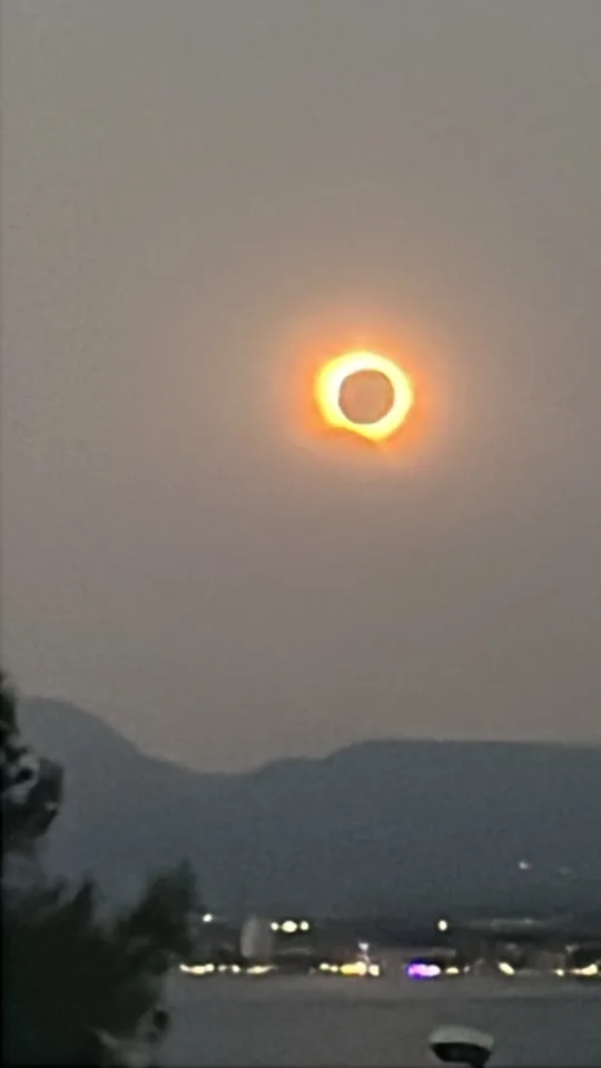 Eclipse solar