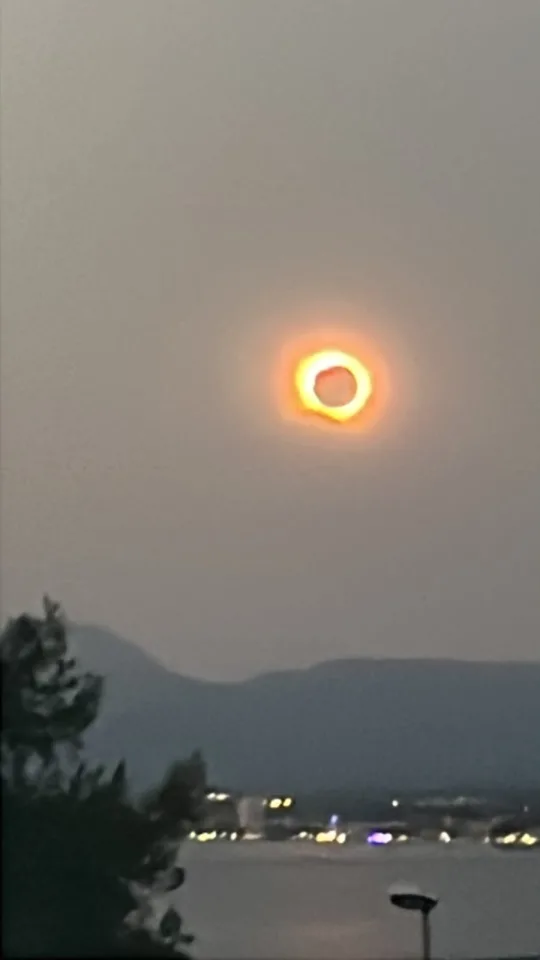 Eclipse solar