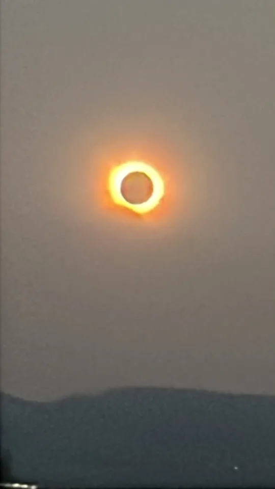 Eclipse solar