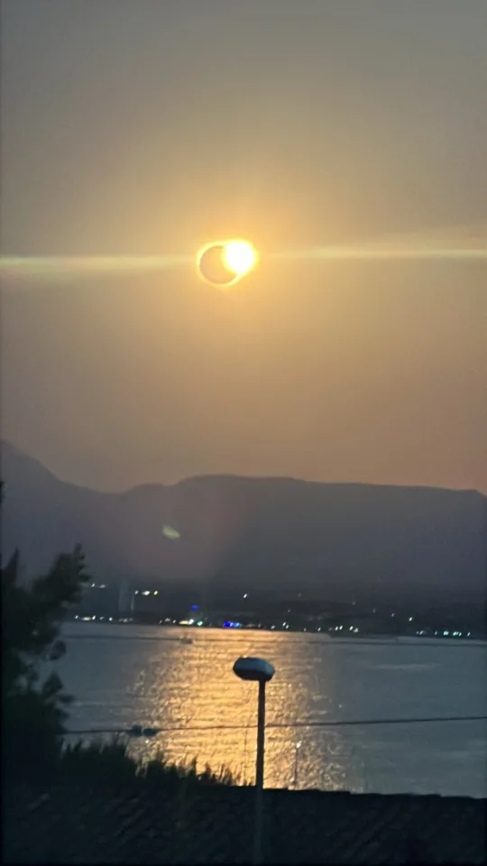 Eclipse solar